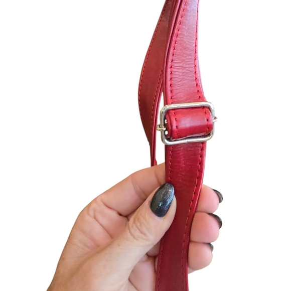 Red Tooled Leather Crossbody Handbag - Picture 9 of 15